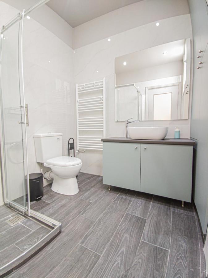 Appartement Fully Renovated In The Centre With Roof Garden! 3 Minutes From The Bus Station And 6 Minutes From The Old Town *