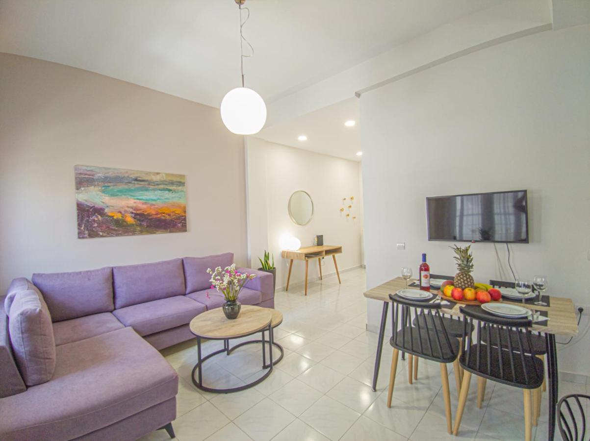 Fully Renovated In The Centre With Roof Garden! 3 Minutes From The Bus Station And 6 Minutes From The Old Town *